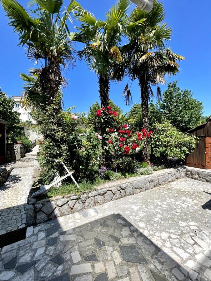 Apartments Miro Ičići Buitenkant foto