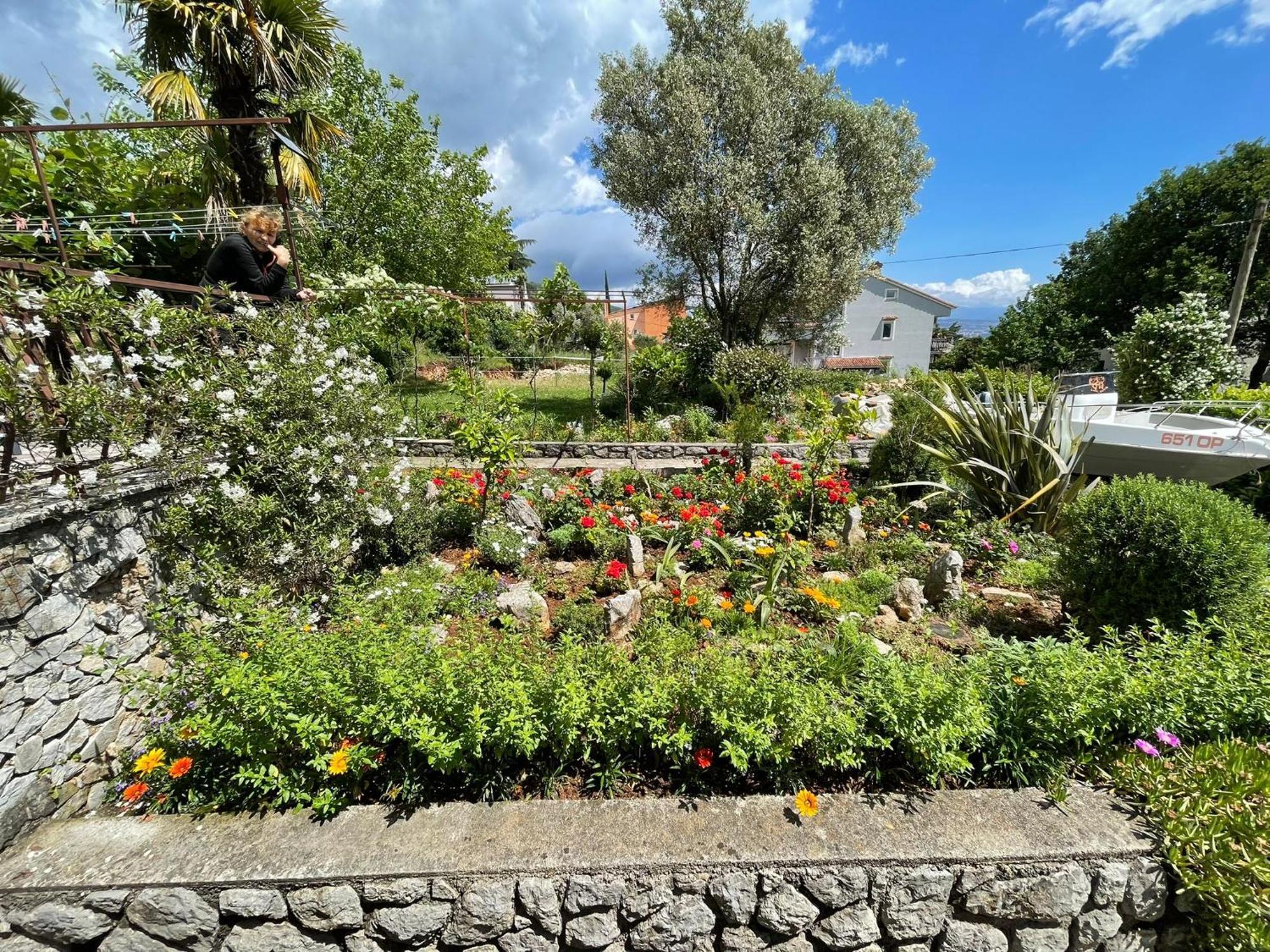 Apartments Miro Ičići Buitenkant foto